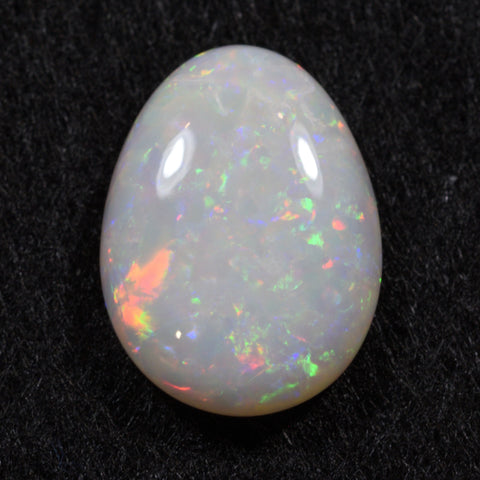 3.955ct White Opal (STG1401)